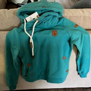 Brand new Wanakome Artemis hoodie